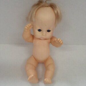 Vintage vinyl baby doll drink and wet with blue movable eyes rooted hair Eegee
